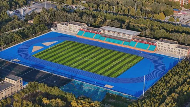 聊城大学：66万平方米田径场华丽变身！(图2)