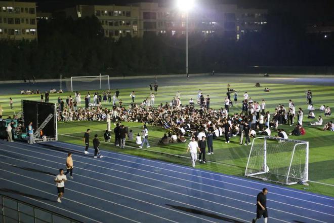 聊城大学：66万平方米田径场华丽变身！(图10)