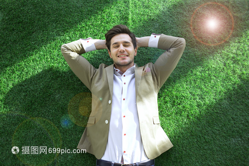 共创草坪逆袭崛起：主力资金净买入3906万元连续涨停背后的故事(图1)