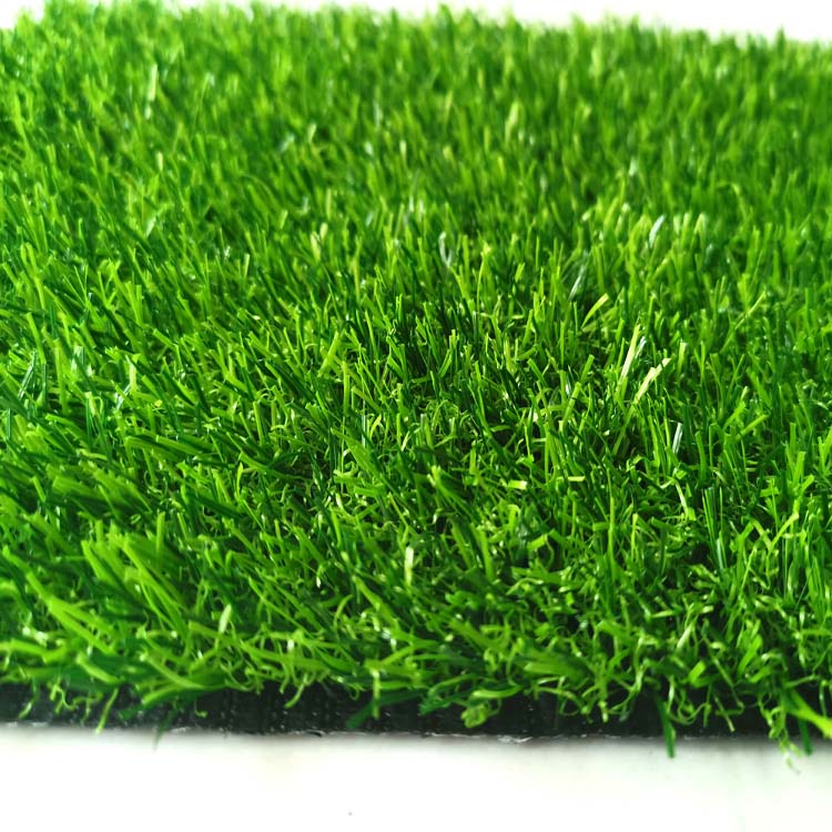 黑颗粒！第四代人造草坪来了！(图1)