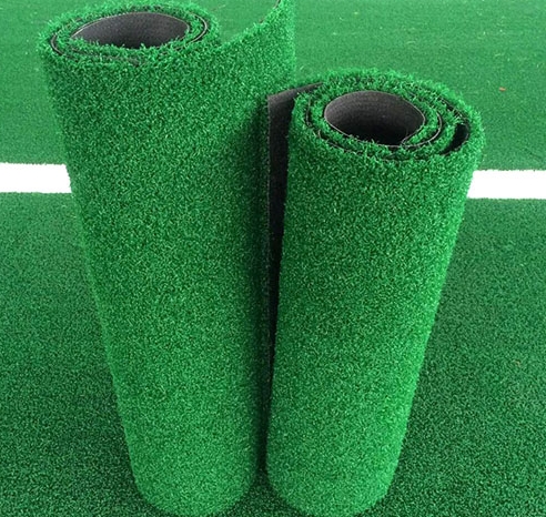 小编来给大家介绍一下人造草坪的用途有哪些？(图1)