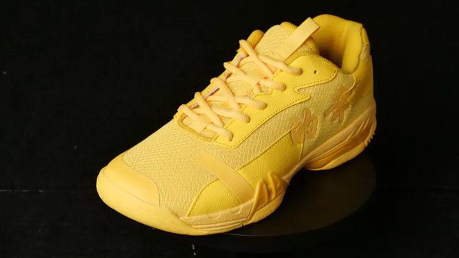 用心打造的羽毛球鞋只为您的球场每一步！(图2)