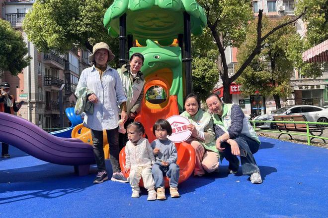 这个社区塑胶跑道焕新升级增添一处充满活力的公共空间(图1)