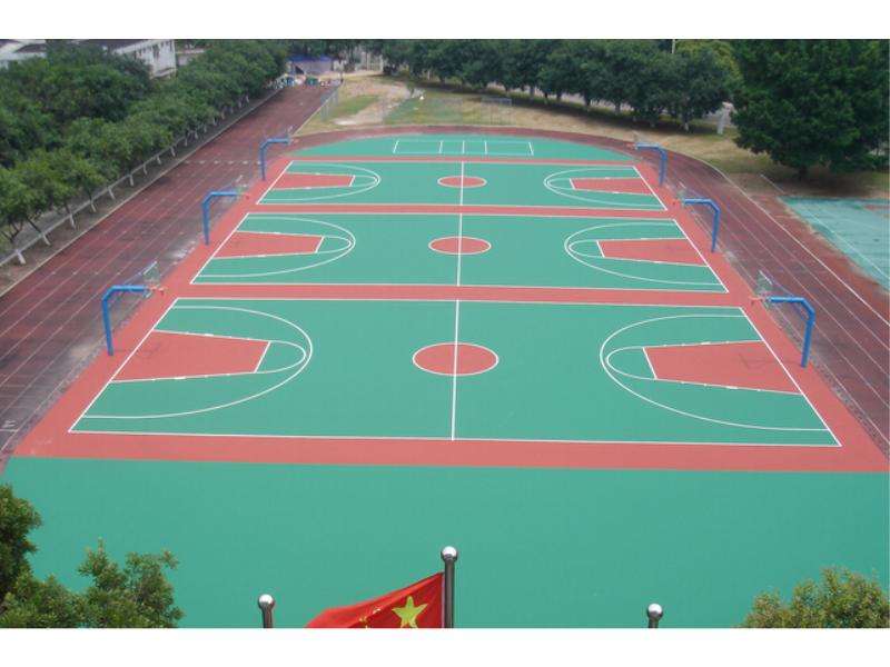 轮滑场地“闲置”(图1)