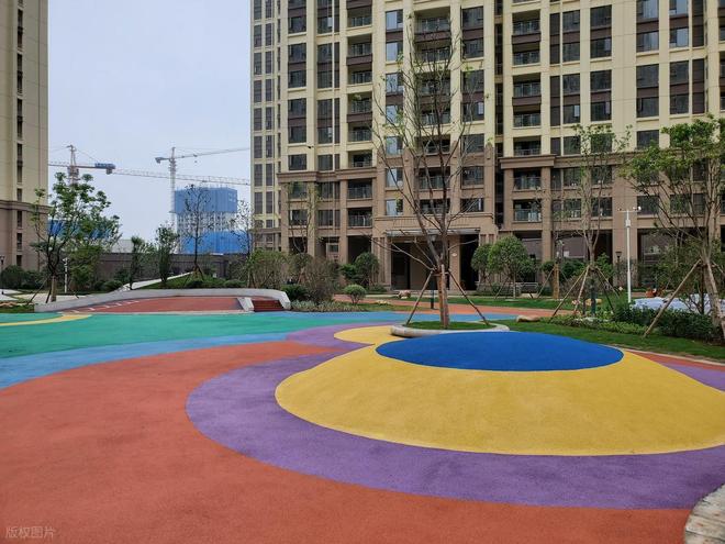 儿童塑胶跑道选购指南(图2)