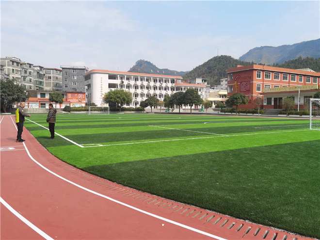 2025塑胶跑道源头厂家玉峰体育协会成员厂价直销更靠谱(图1)