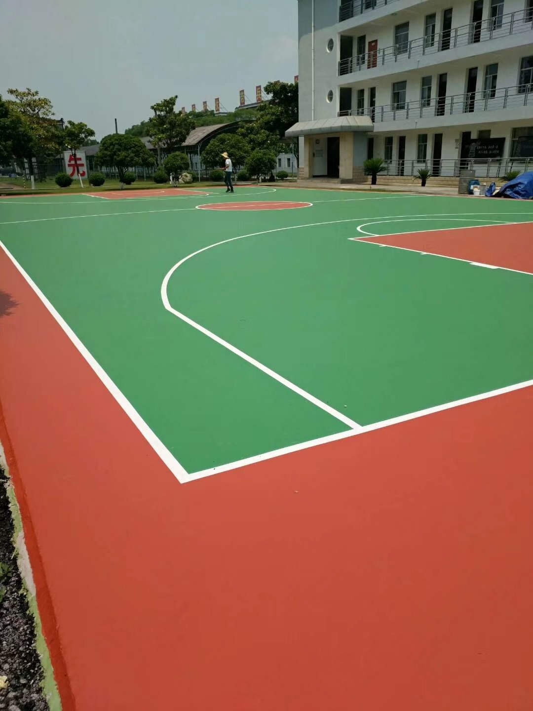 硅PU篮球场有哪些特点和优势(图1)