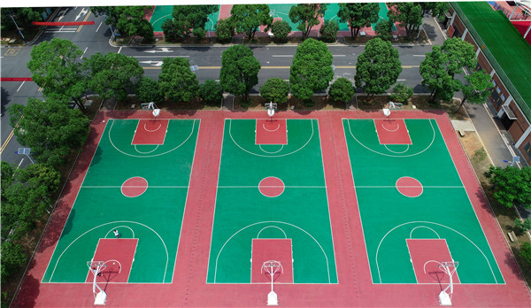 硅PU施工指南：从基层到养护施工要注意哪些(图1)