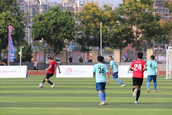 绿茵竞逐烟火满街！“小江联赛”江宁街道主场精彩纷呈(图3)