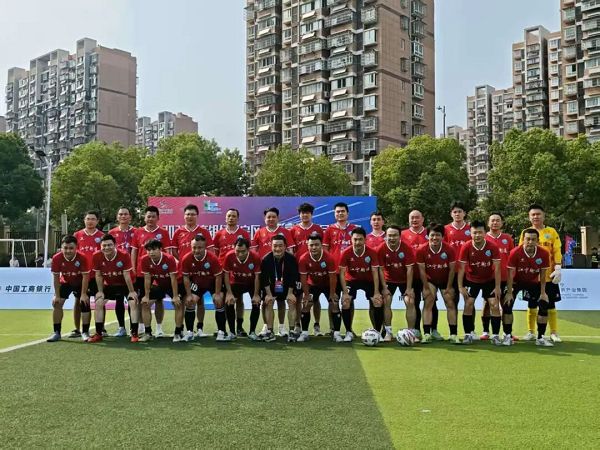 绿茵竞逐烟火满街！“小江联赛”江宁街道主场精彩纷呈(图1)