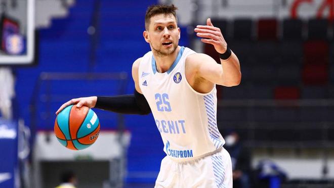 抢周琦、灭东契奇波兰男篮最强球员波尼特卡的篮球故事(图12)