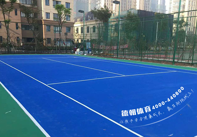 丙烯酸球场为什么那么受欢迎呢？【德朝体育】-塑胶跑道_硅PU球场材料_丙烯酸_学校操场—广东德朝体育设施有限公司(图2)