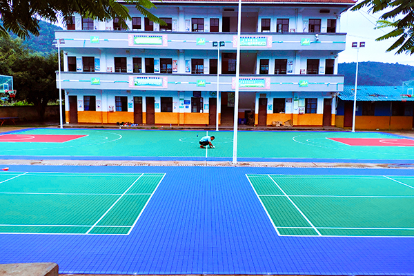 悬浮拼装地板特点及保养方法(图1)