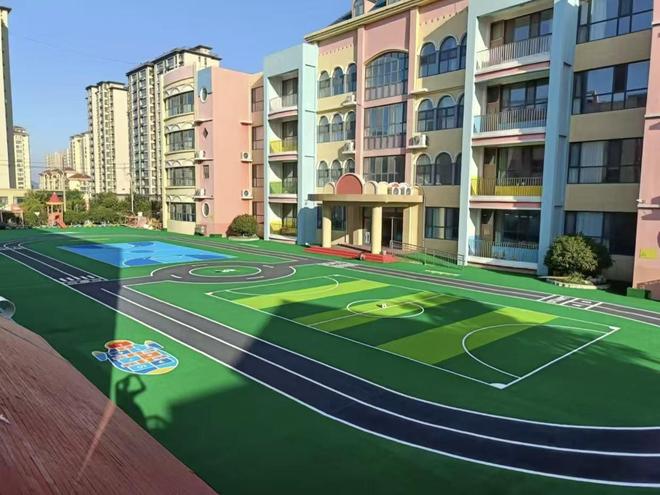 幼儿园都在换！安全环保的人造草坪才是孩子奔跑的乐园(图3)
