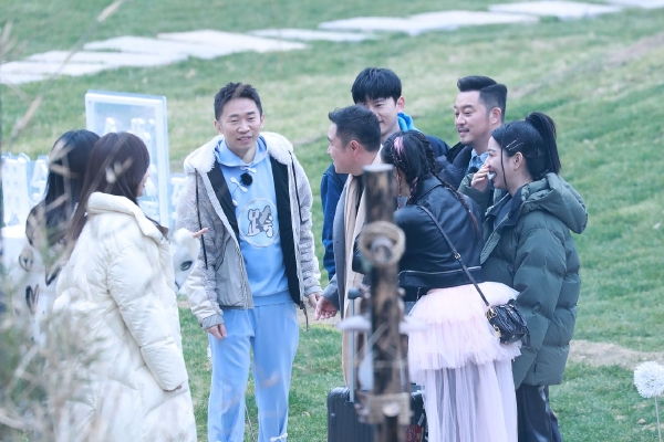 免费成人深夜小野草网页观高清在线完整版无需会员直接看精彩(图1)