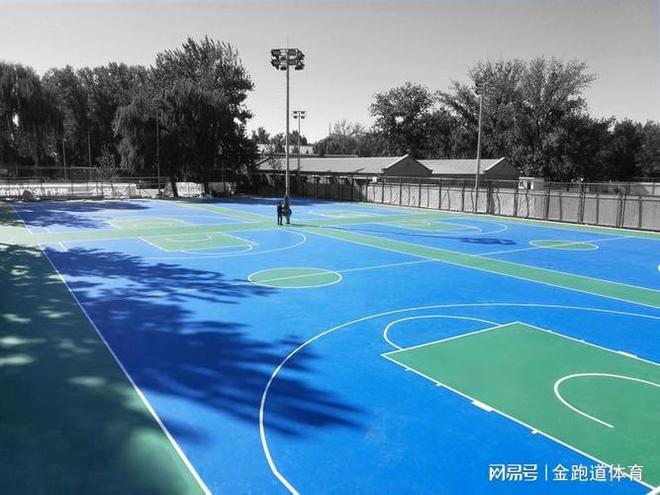 悬浮地板篮球场与硅 PU谁才是你的球场 “真爱”？(图4)
