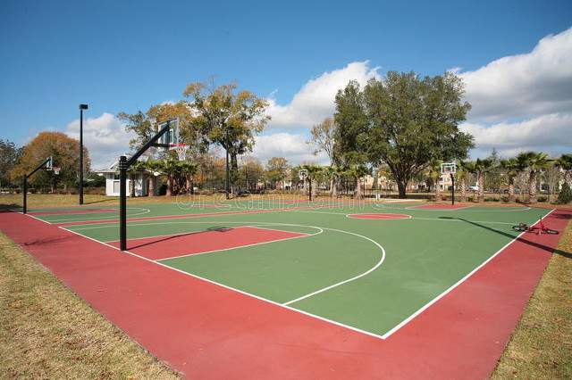 硅PU球场：运动新宠引领球场升级新风尚(图1)