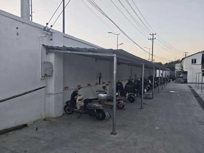 从“乱点”到“亮点”白鹤镇环境整治绘就宜居新画卷(图5)