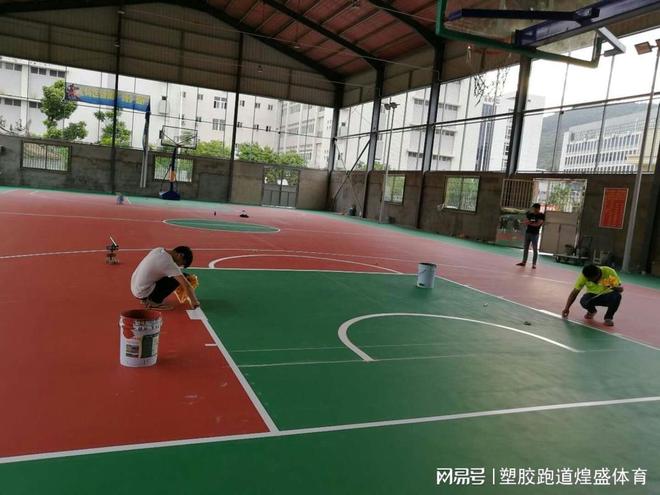 硅 PU 球场是不是越厚越好？真相来了！(图1)