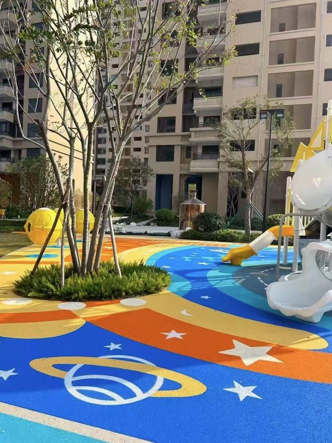 如何判断 EPDM 塑胶跑道的质量(图1)