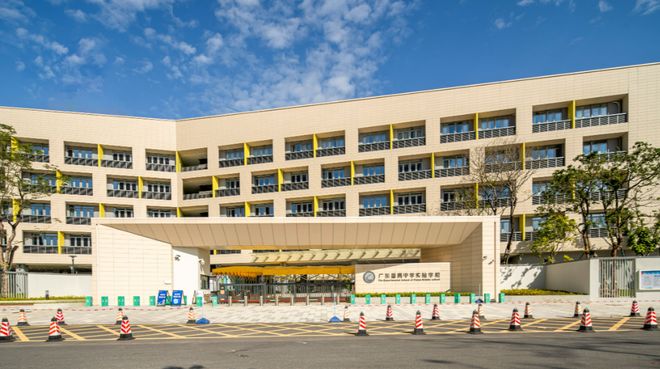 剧透！瑞麓府二期园林开放国际认证球场已就位(图9)