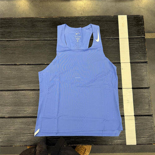 尽享奔跑自由：耐克DRI-FIT ADV男子马拉松跑步背心(图1)