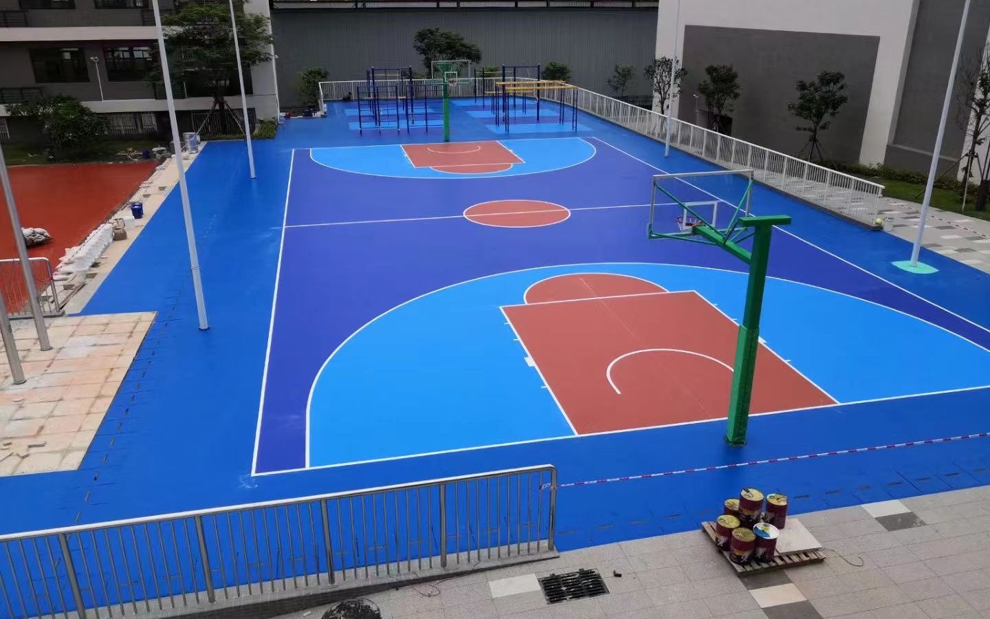 精品]硅PU球场材料(图1)