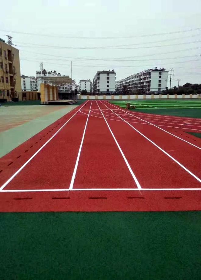塑胶跑道材料痛点破解：从材料脱节到一体化服务的跨越(图1)