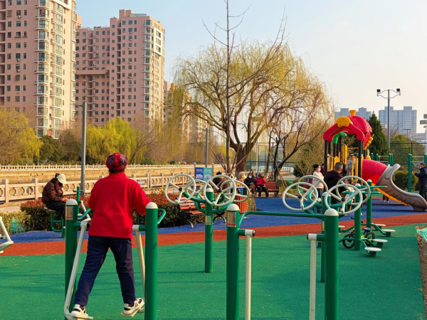 连云港海州区：盘活“金角银边” 建城市健身圈(图2)