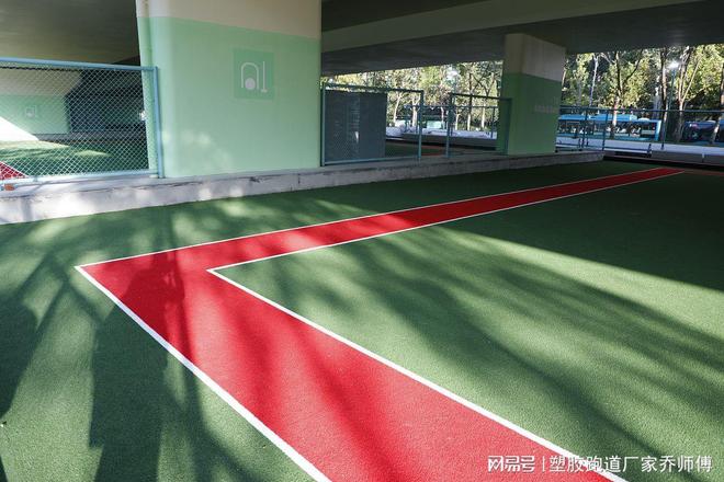 无溶剂硅PU球场施工工艺(图1)