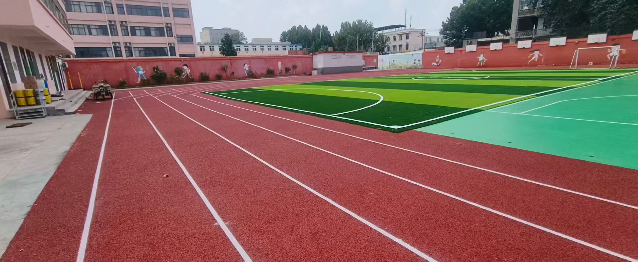 2026年近期新乡市硅pu篮球场跑道生产厂家盘点：鑫泽达体育(图3)