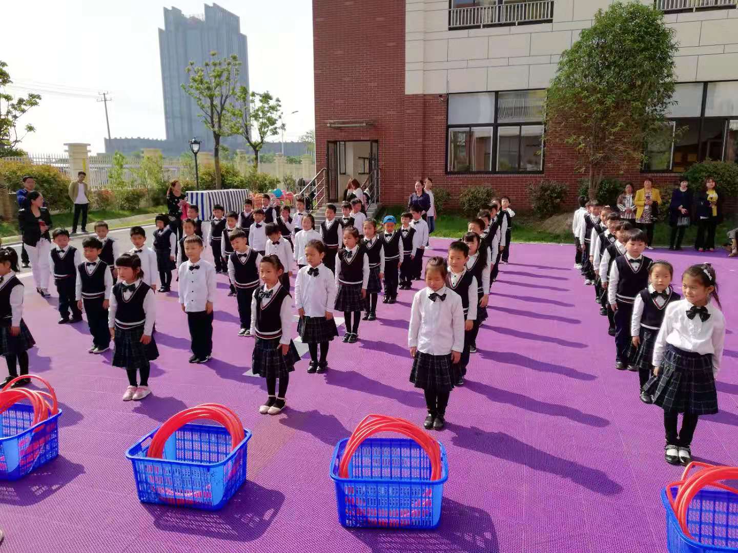 当炎炎夏日邂逅悬浮式拼装地板(图3)